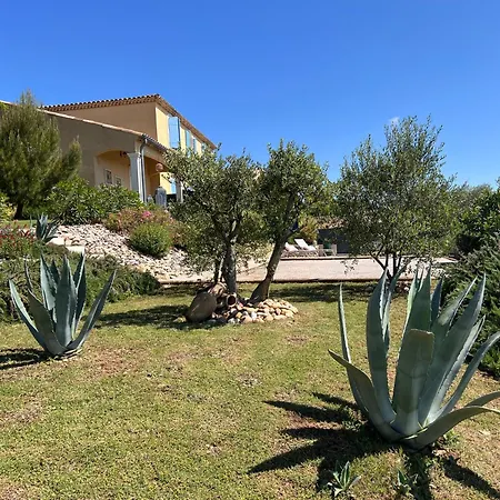 La Bastide De Grosille Bed & Breakfast *